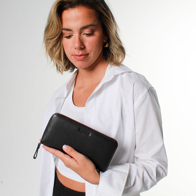 Black Isobel Ladies' Leather Wallets - Mobile